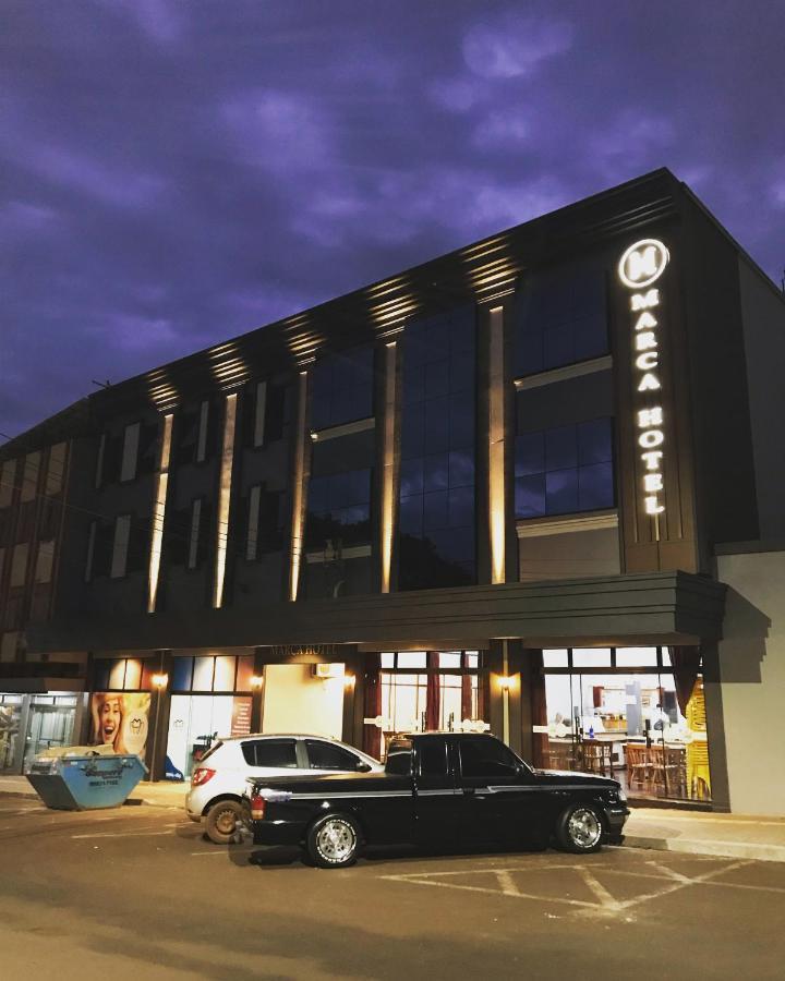 Marca Hotel Medianeira エクステリア 写真